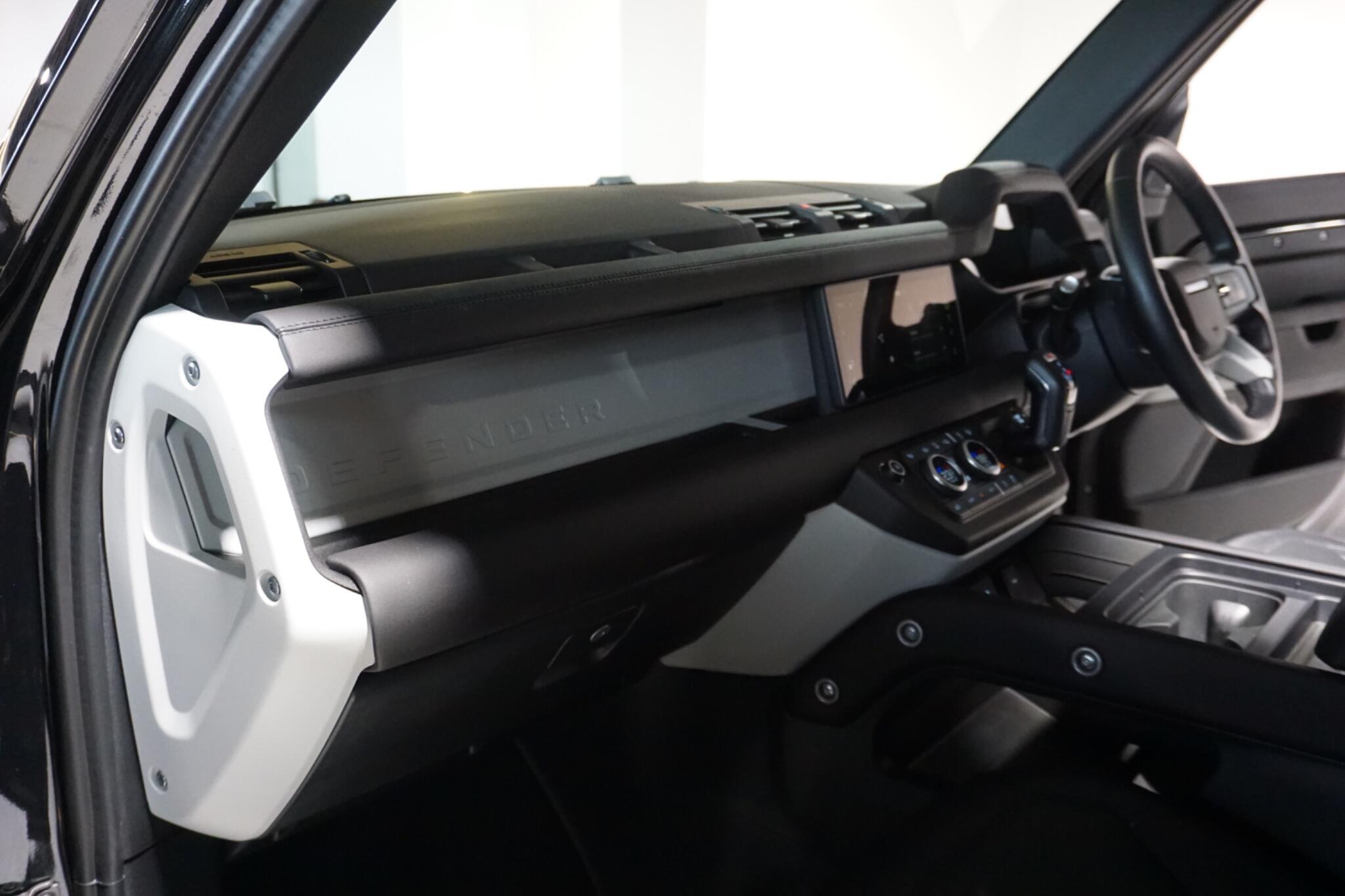 Land Rover Defender 110 3.0 D250 MHEV XS Edition SUV 5dr Diesel Auto 4WD Euro 6 (s/s) (250 ps)